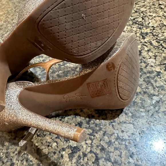 Jessica Simpson Heels - Picture 3 of 5